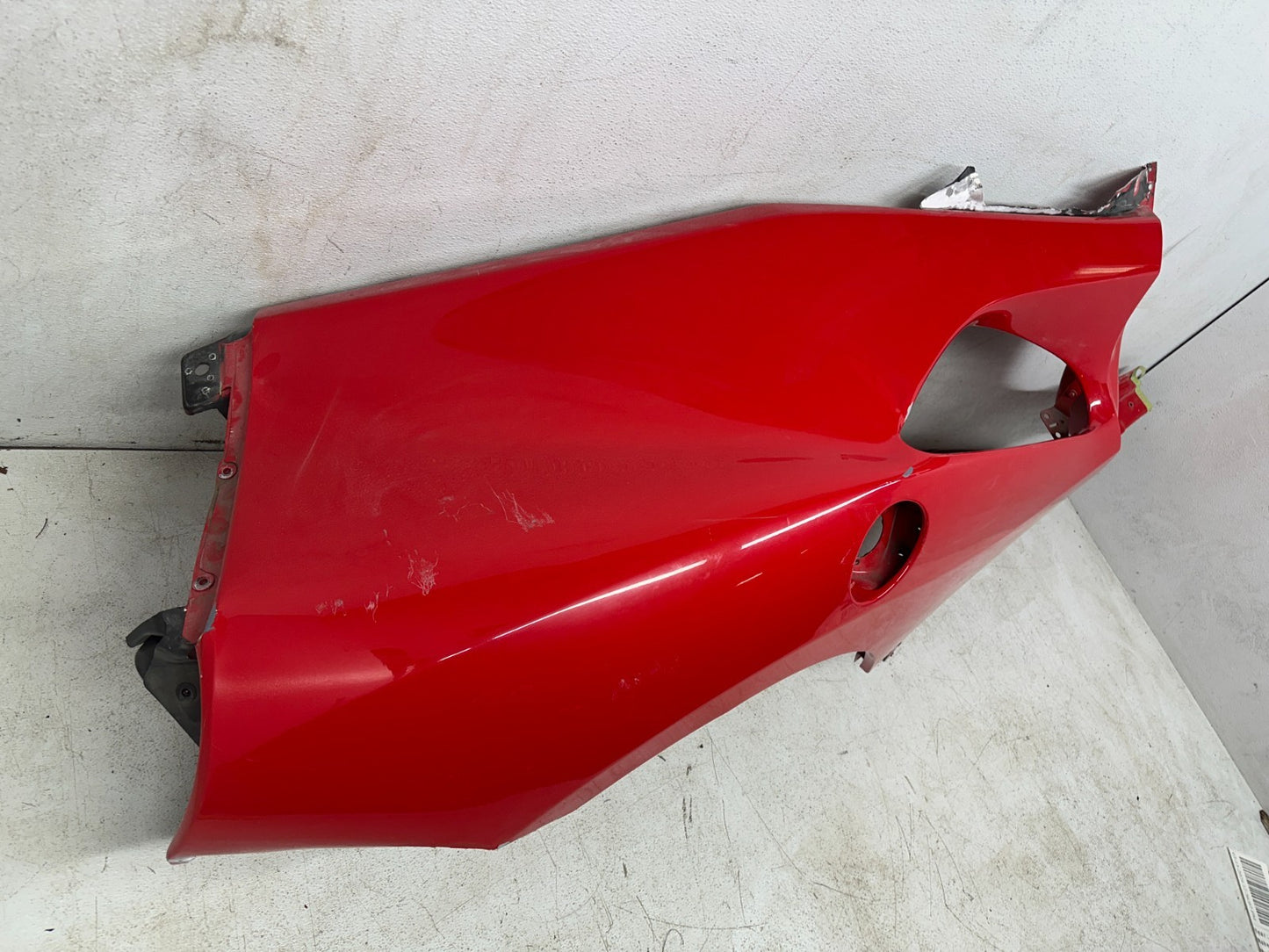 Ferrari F8 quarter panel inner side