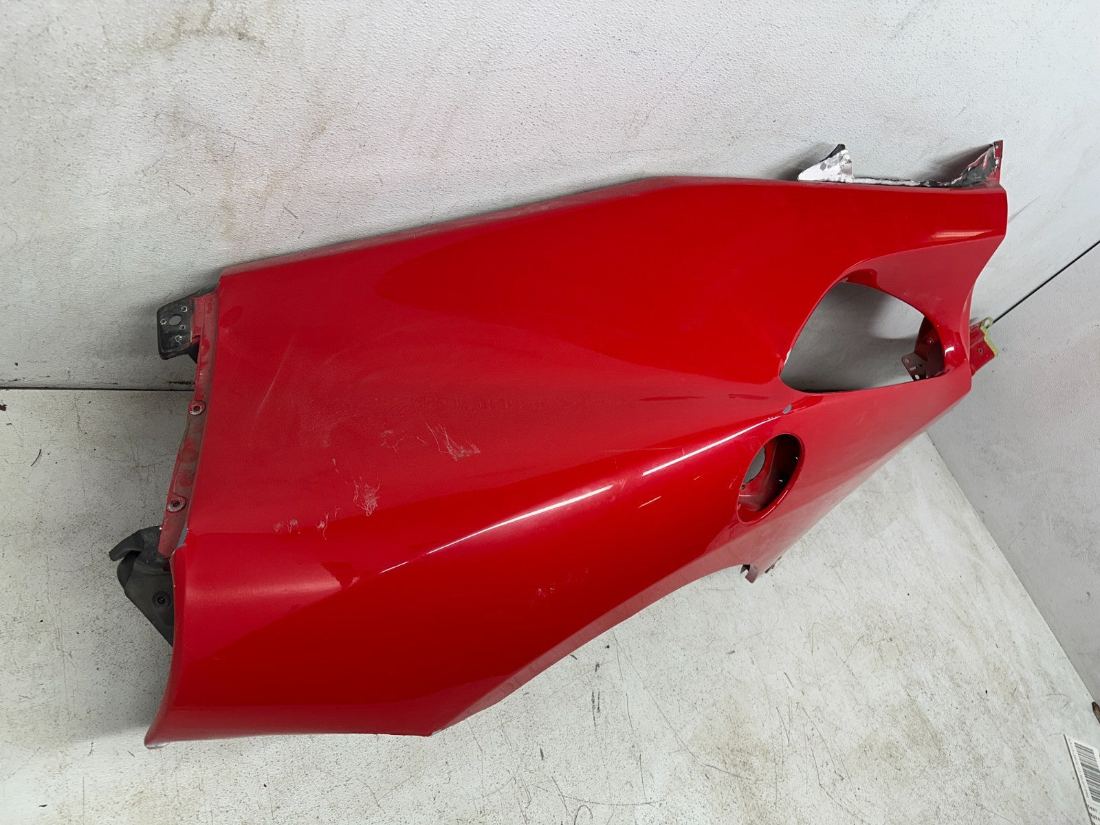 Ferrari F8 quarter panel inner side