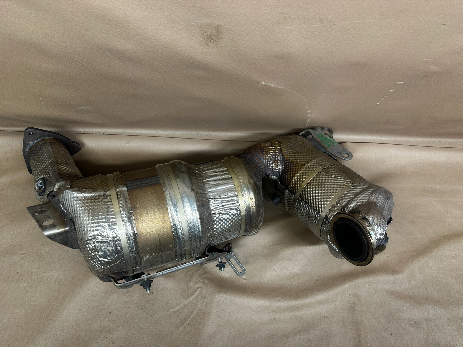 GM diesel catalytic converter part number stamp
