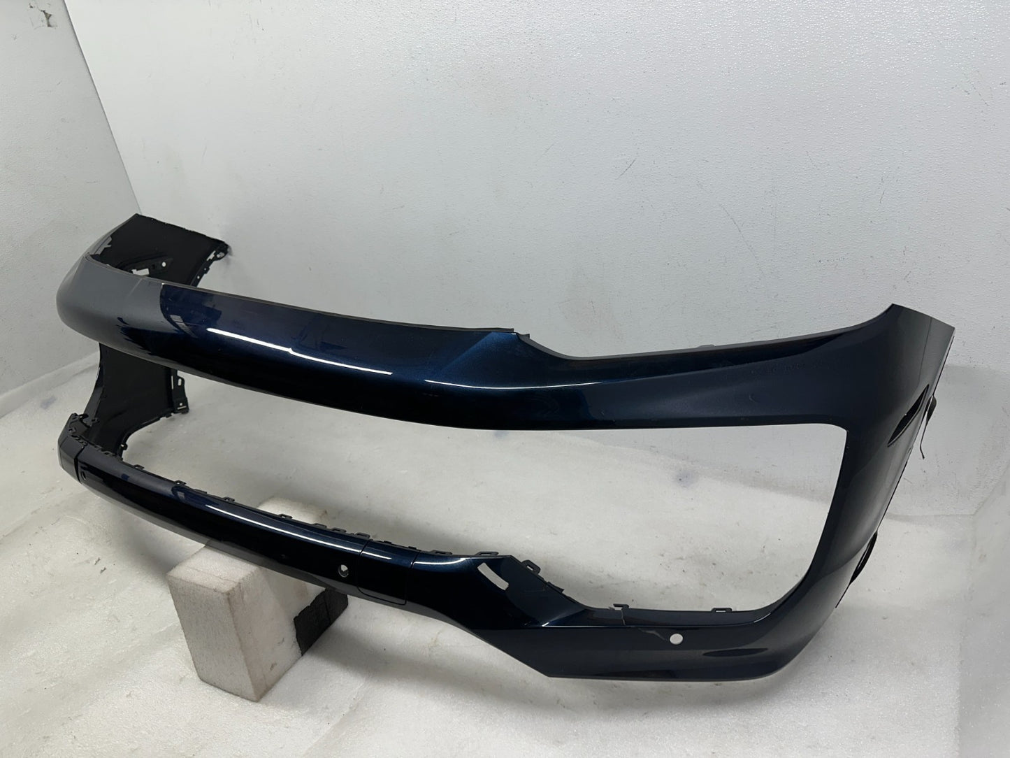 Porsche Cayenne OEM front bumper mounting points