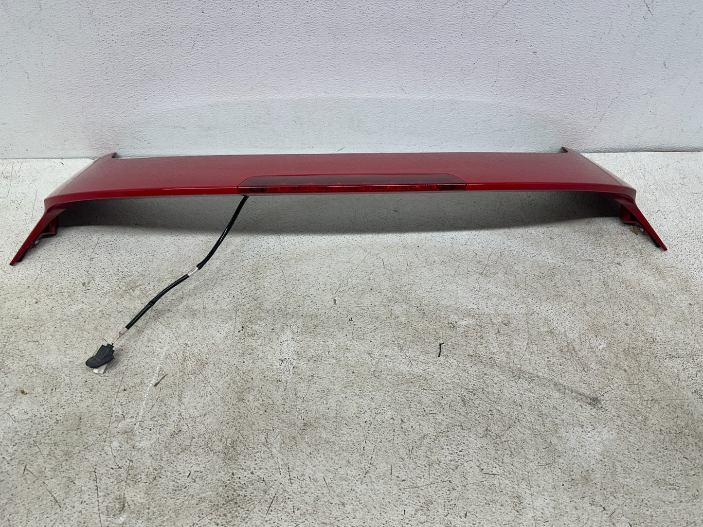 Honda HR-V spoiler top surface