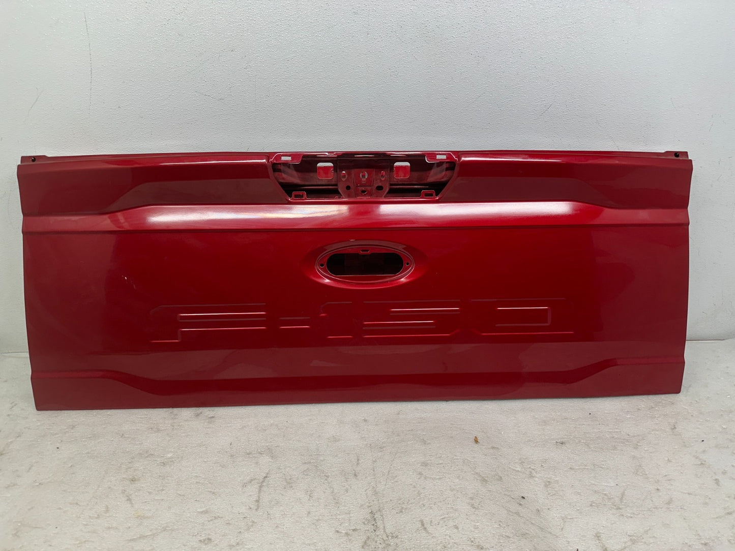 Ford F-150 tailgate latch area