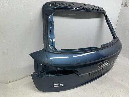 Audi Q5 liftgate inner side