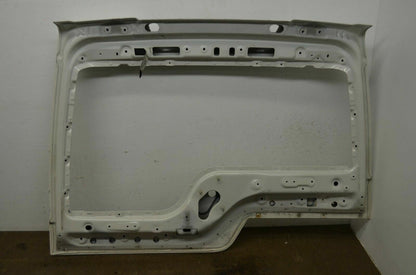 Land Rover LR4 tailgate angle view