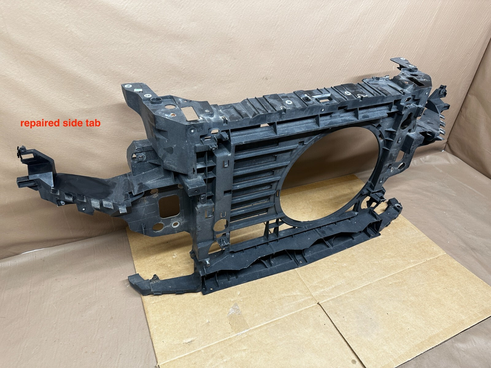 Mini Countryman radiator support repaired tab detail