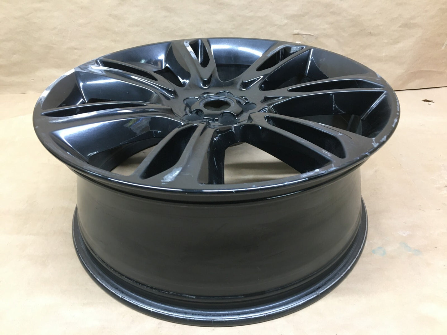 Velar 22 inch wheel rim barrel view