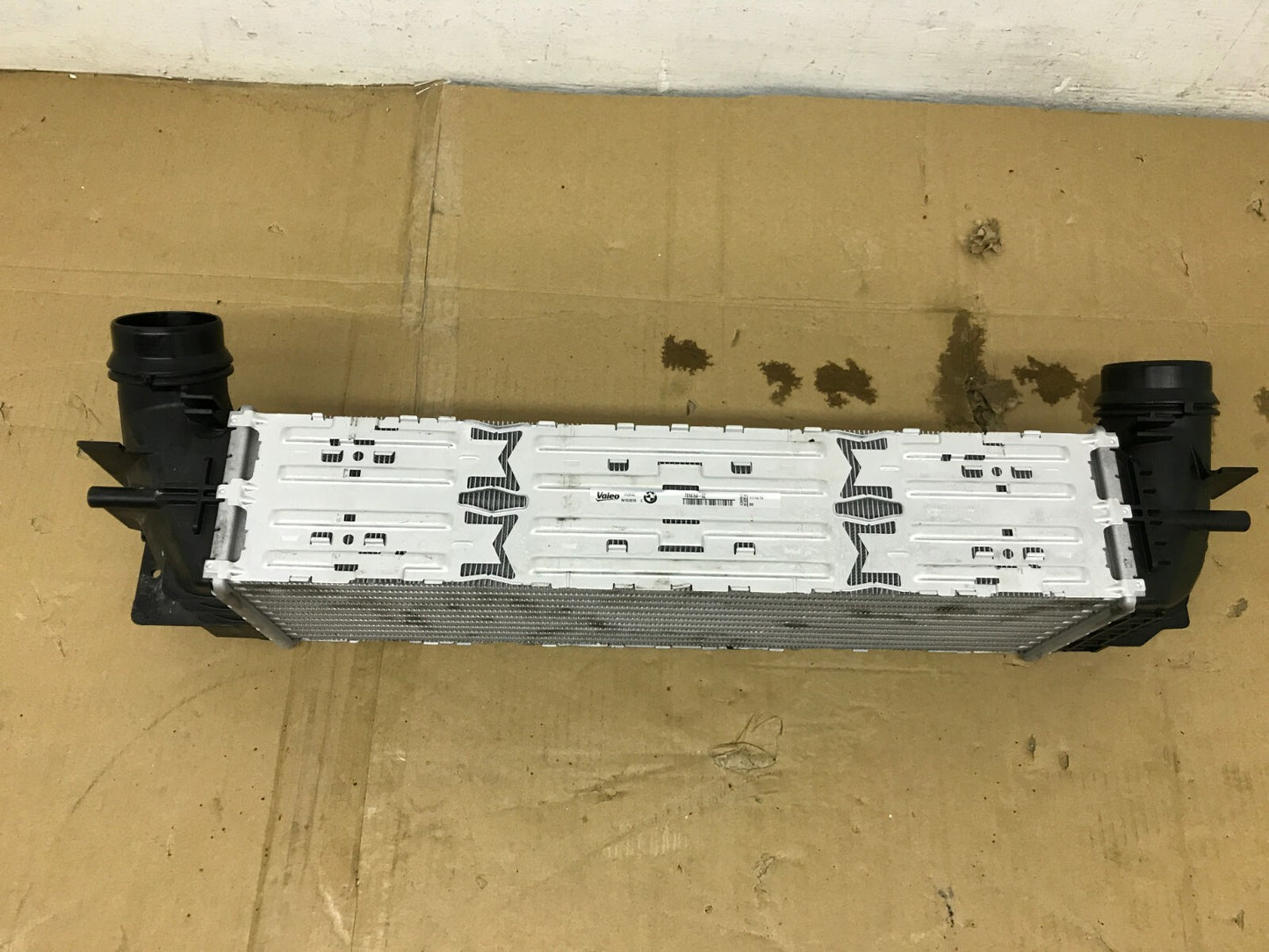 BMW 535d intercooler core fins detail