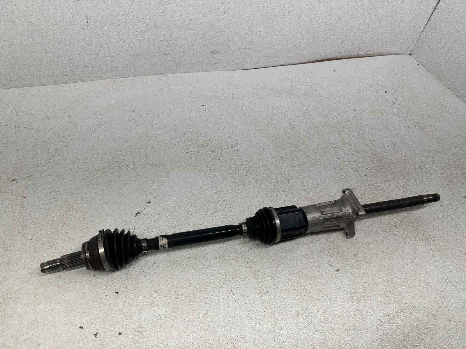 Alfa Romeo Stelvio axle shaft boot detail
