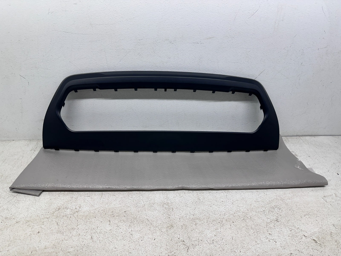 Jeep Compass Trailhawk lower grille surround — part number label