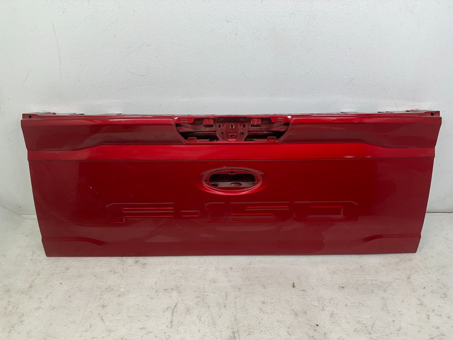 Ford F-150 tailgate surface detail