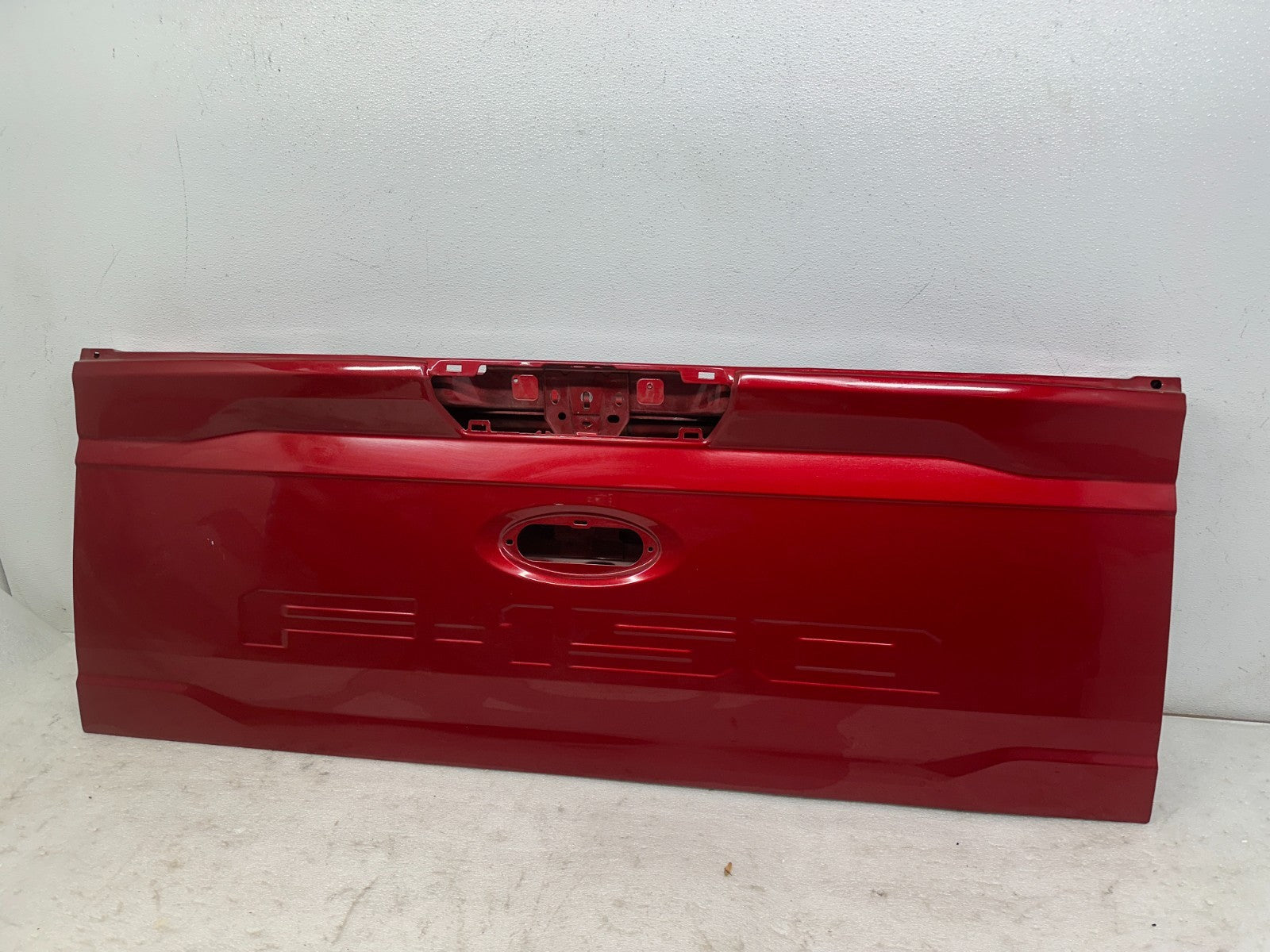 Ford F-150 tailgate angle view