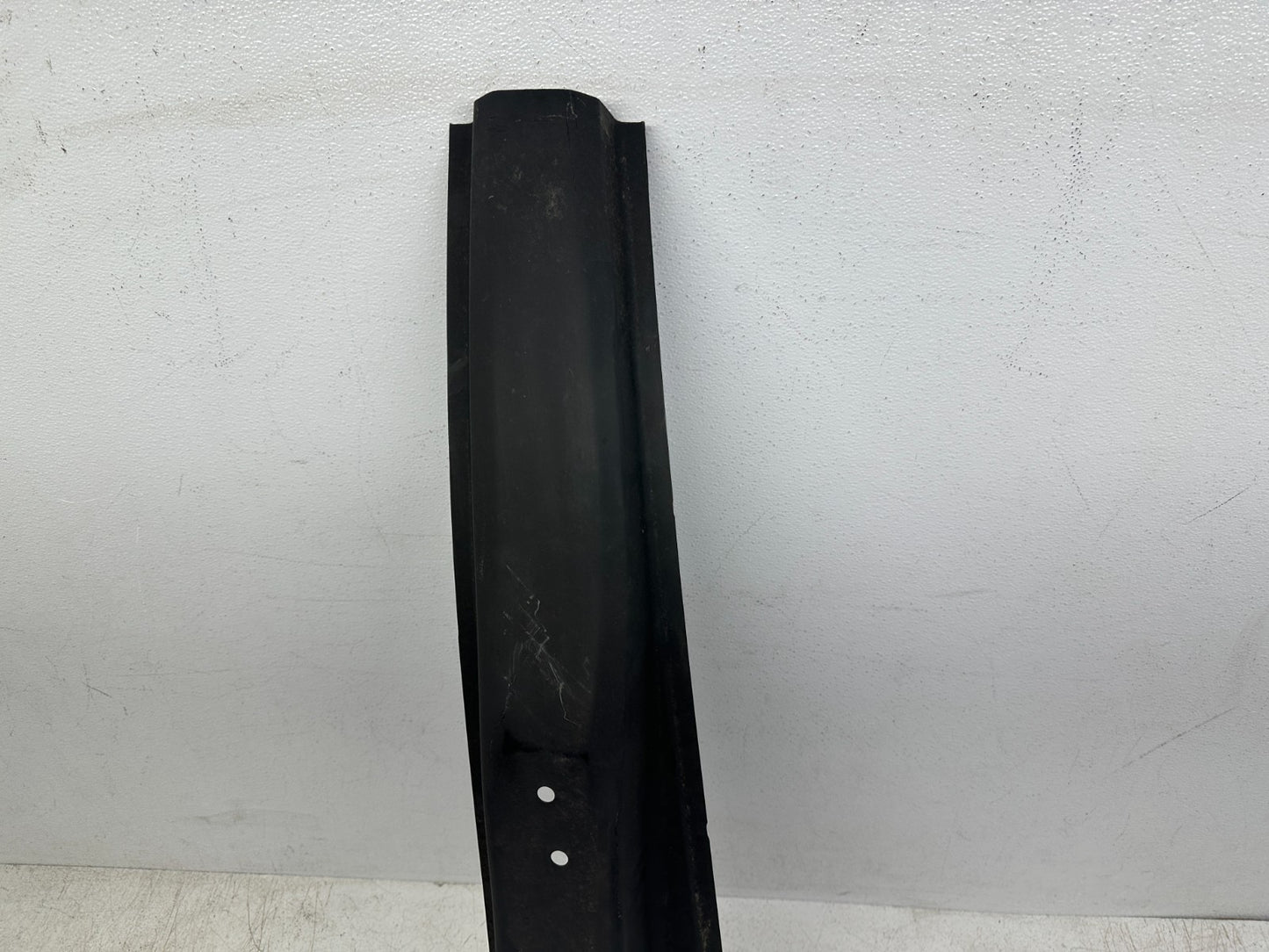 GMC Terrain body side panel dent detail
