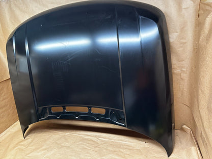 Range Rover hood panel angle view